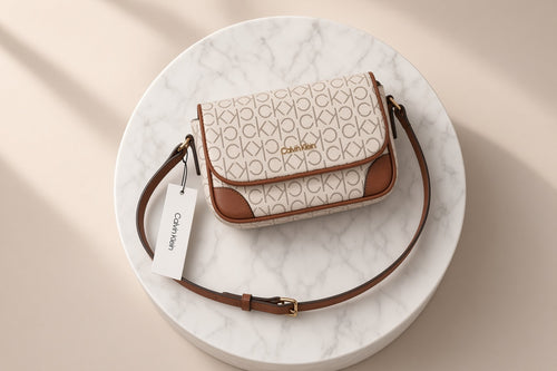 Calvin Klein Camera Bag – Colección Signature ✨